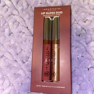 Anastasia Beverly Hills Lip Gloss Duo In ‘Caramel’ And ‘Freya’